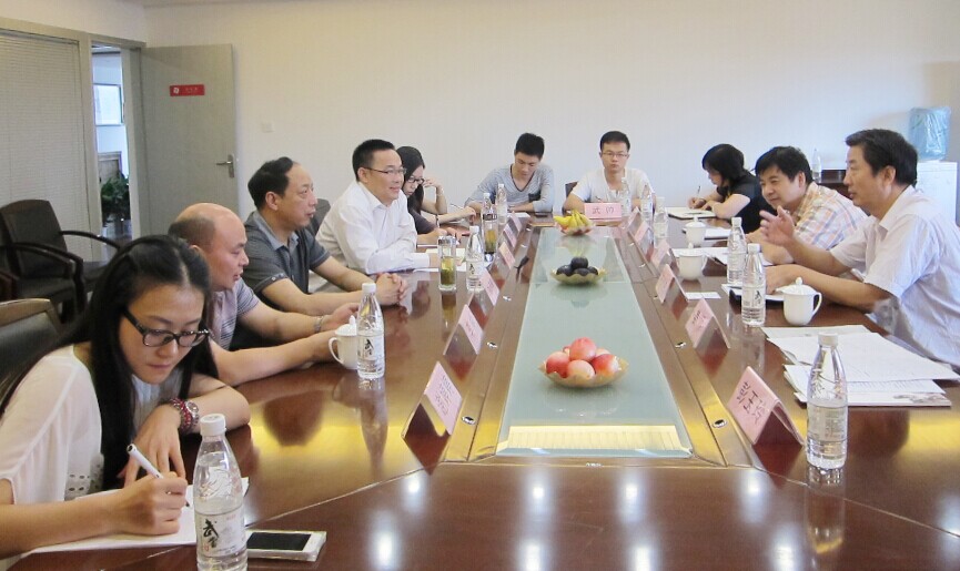武汉市工商联副主席王光宇到商会考察指导工作