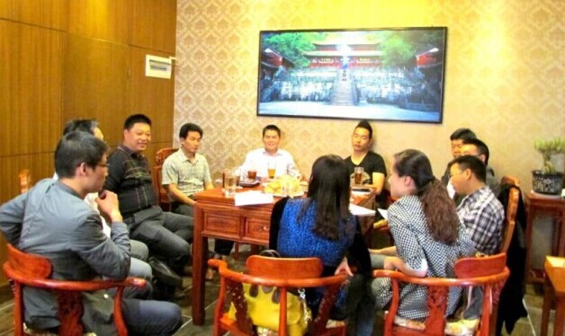 商会青年企业家沙龙(第一期)在武当红会所举行