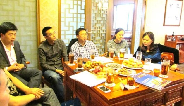 商会青年企业家沙龙(第一期)在武当红会所举行