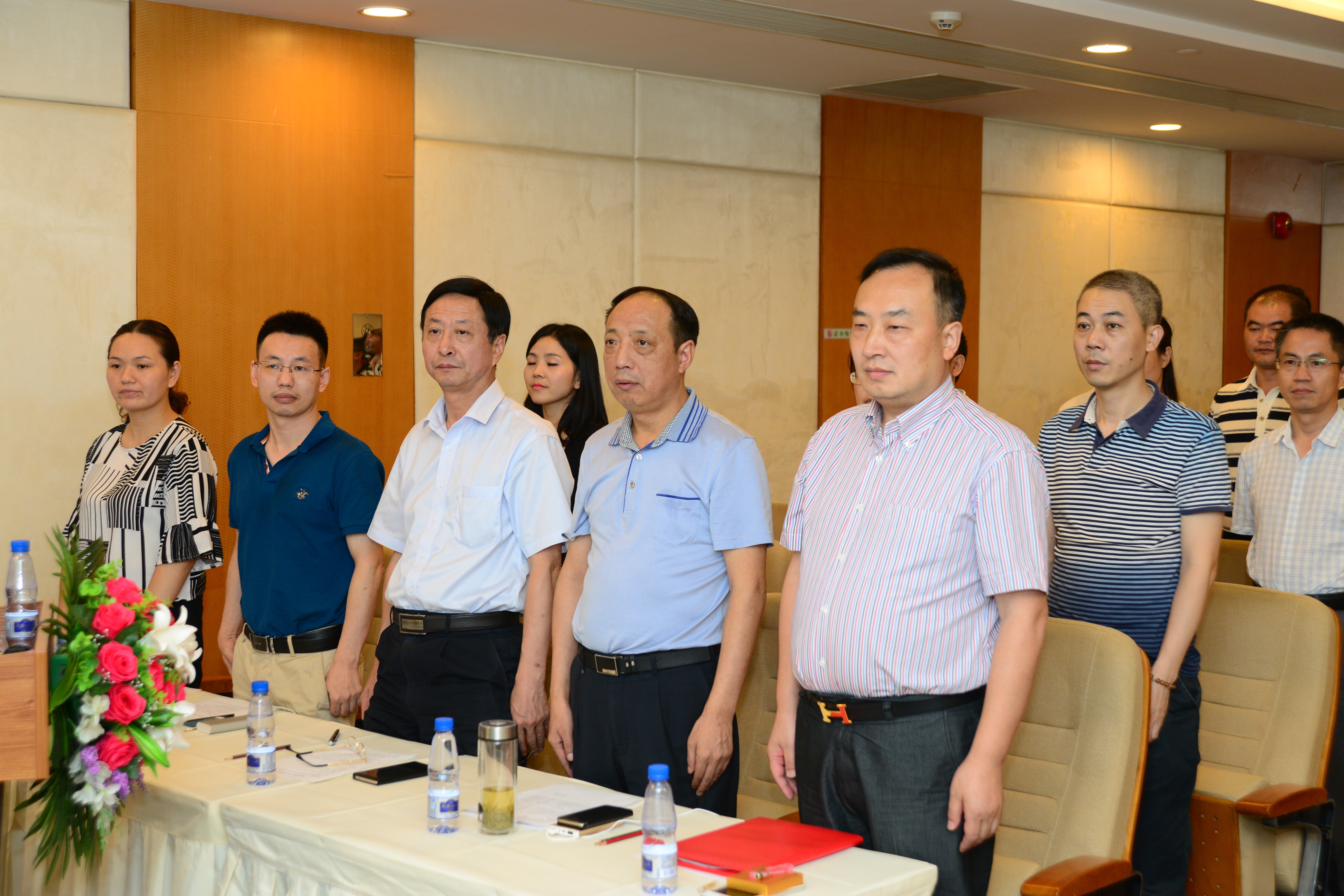 【三次理事会】武汉十堰商会召开—— “控风险保权益,树品牌求发展”主题学习暨武汉十堰商会一届三次理事会