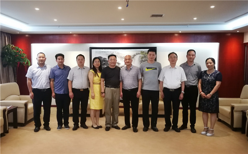 争创省级四好商会 探讨商会企业家精神 ——武汉市工商联及武汉现代经济研究院中心领导到商会交流指导工作