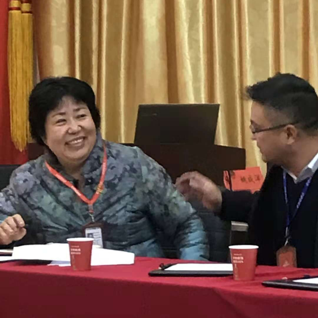 “重温习总讲话,振奋工作斗志”——十堰商会及商会联盟走访友好合作单位黄鹤楼酒业开展党建活动