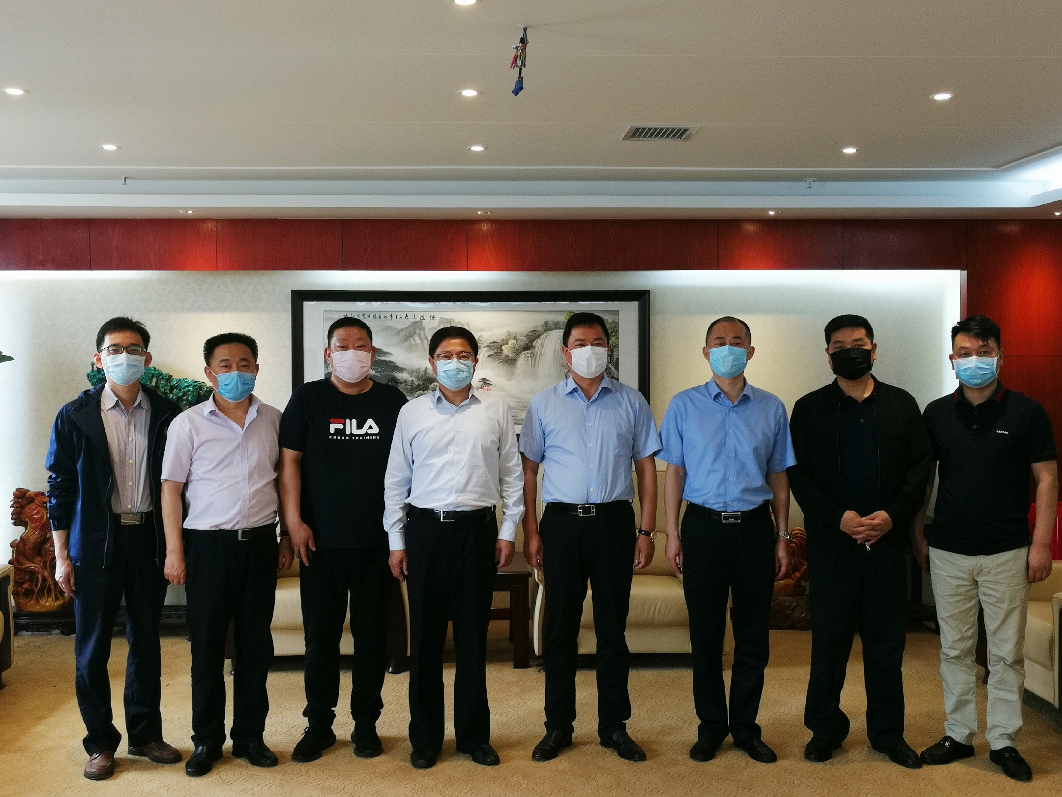 省政法委王兴於常务副书记一行走访定点联络民营企业汉成能源及商会检查指导工作